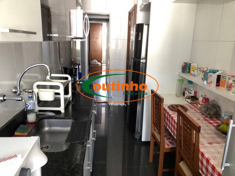 Apartamento à venda com 2 quartos, 85m² - Foto 17