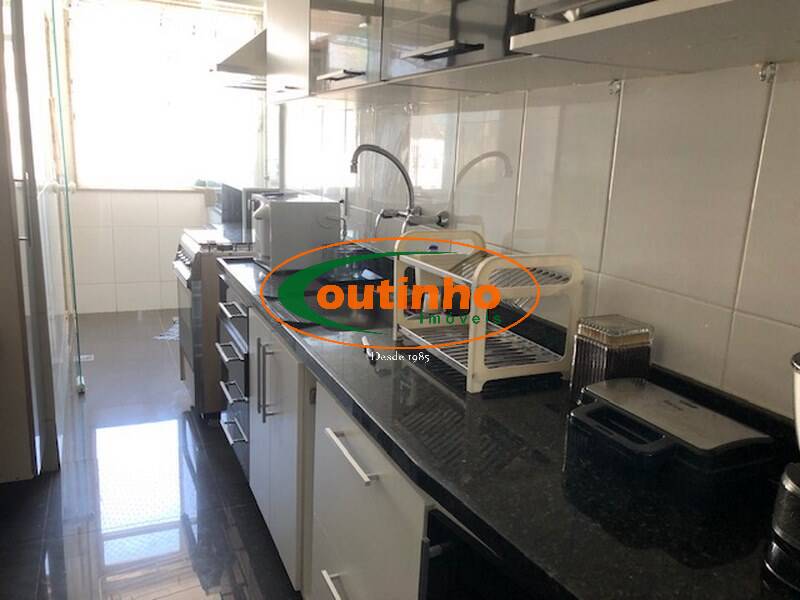 Apartamento à venda com 2 quartos, 85m² - Foto 18