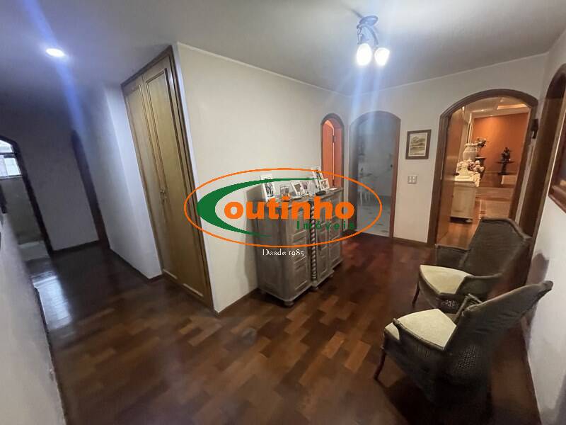 Apartamento à venda com 5 quartos, 320m² - Foto 17