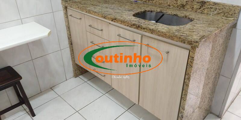 Apartamento à venda com 2 quartos, 59m² - Foto 27