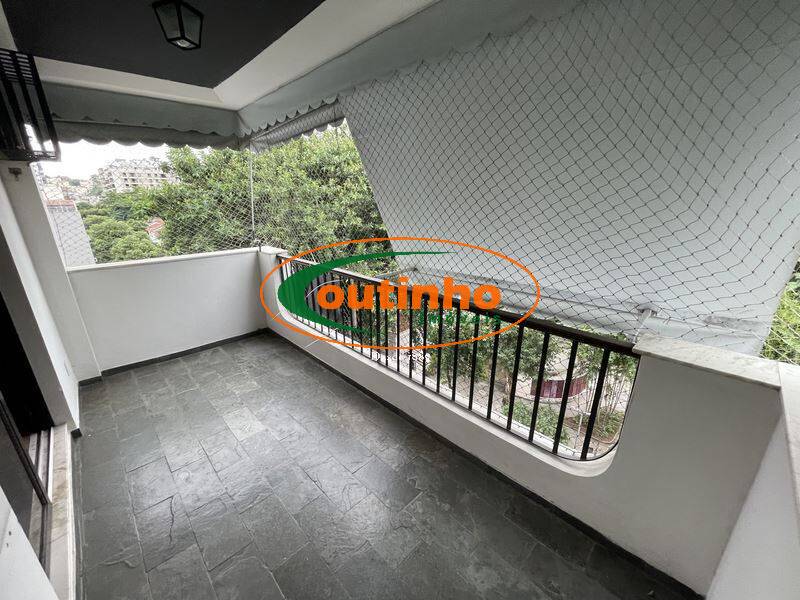 Apartamento à venda com 2 quartos, 100m² - Foto 1