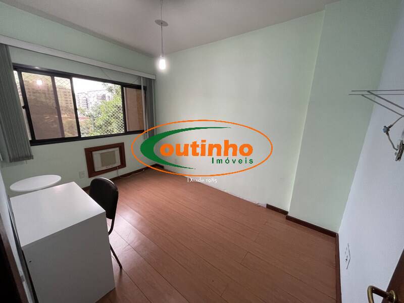 Apartamento à venda com 2 quartos, 100m² - Foto 13