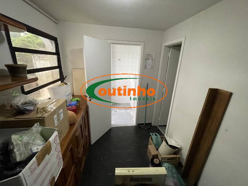 Apartamento à venda com 2 quartos, 100m² - Foto 12