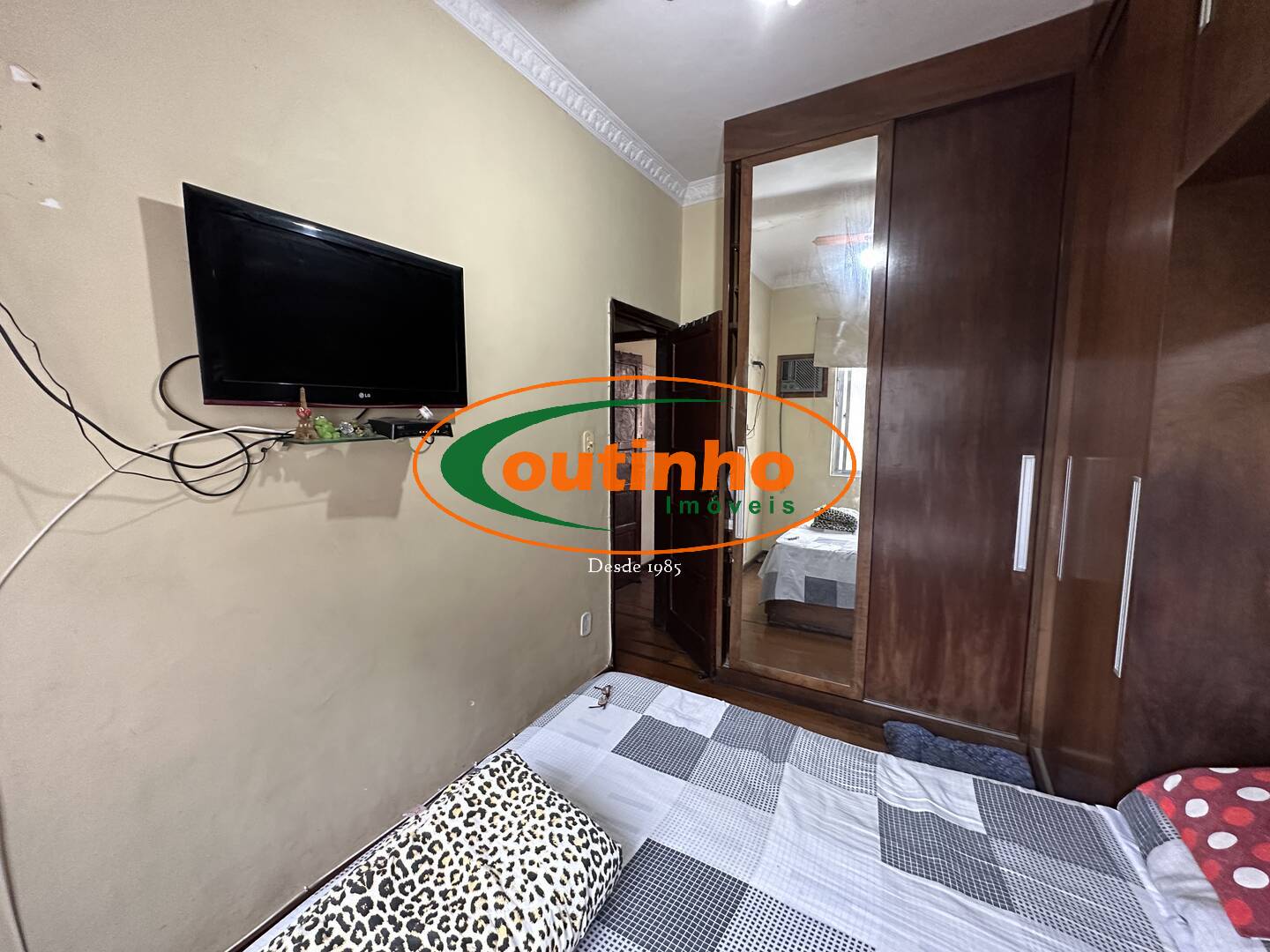 Apartamento à venda com 2 quartos, 77m² - Foto 14