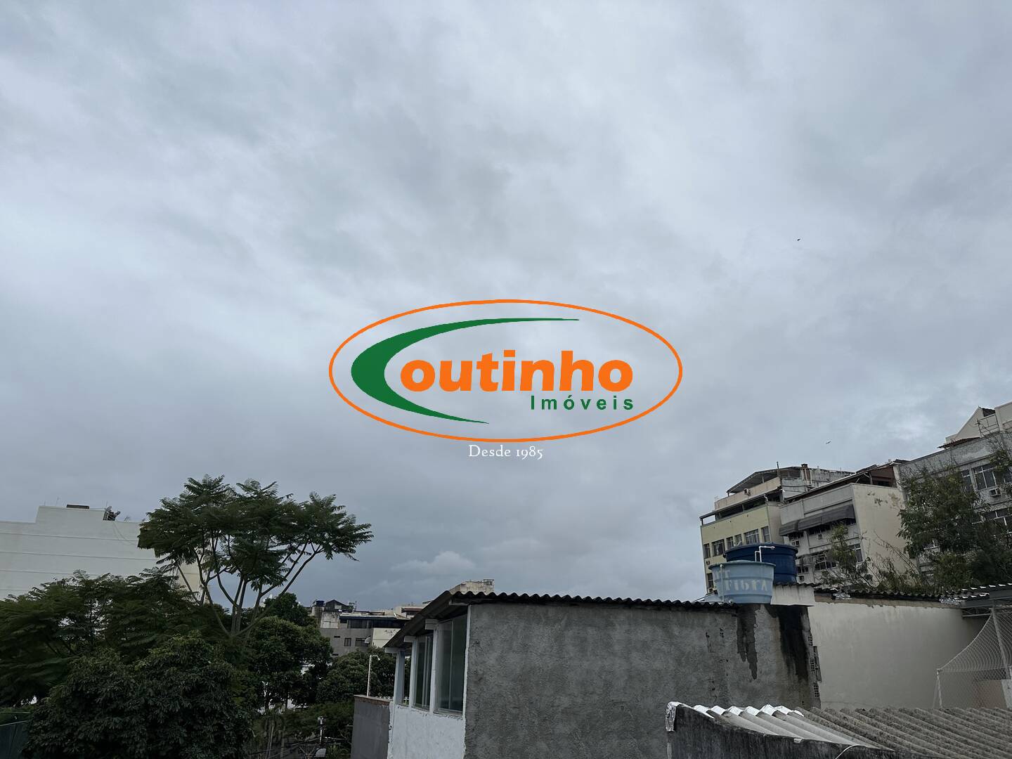 Apartamento à venda com 2 quartos, 77m² - Foto 4