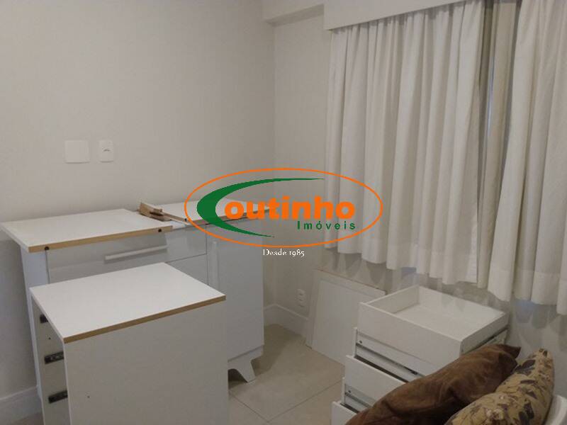 Apartamento à venda com 3 quartos, 130m² - Foto 12