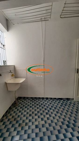 Apartamento à venda com 2 quartos, 60m² - Foto 15