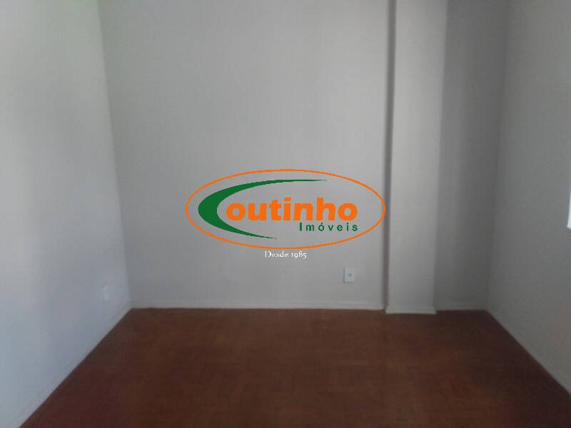 Apartamento à venda com 2 quartos, 62m² - Foto 6