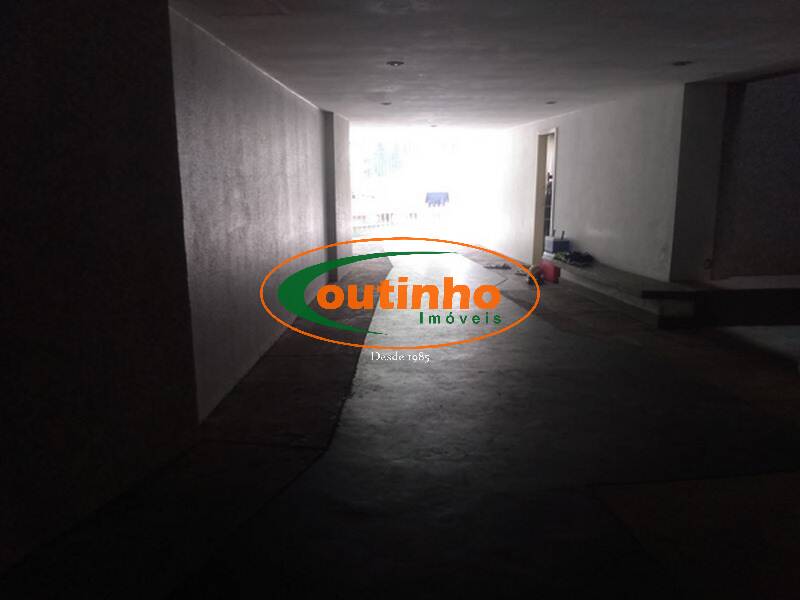 Apartamento à venda com 2 quartos, 90m² - Foto 25