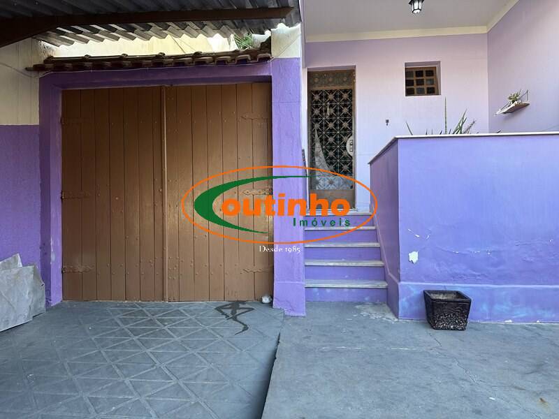 Casa à venda com 5 quartos, 170m² - Foto 4