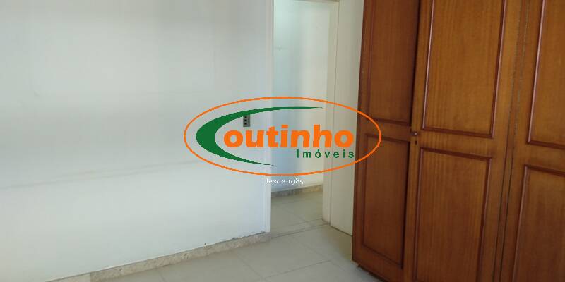 Apartamento à venda com 3 quartos, 130m² - Foto 23