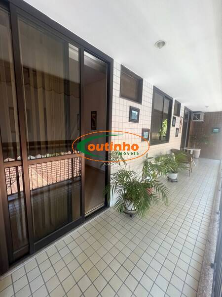 Apartamento à venda com 3 quartos, 92m² - Foto 1