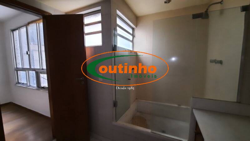 Apartamento à venda com 3 quartos, 180m² - Foto 22