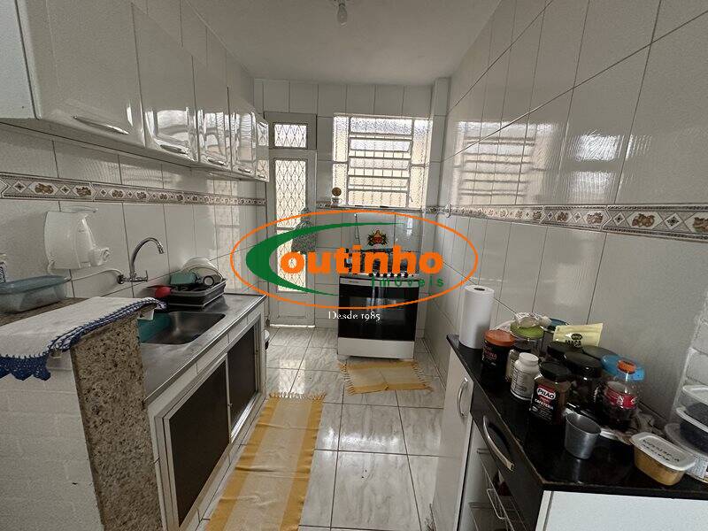 Casa à venda com 4 quartos, 160m² - Foto 4