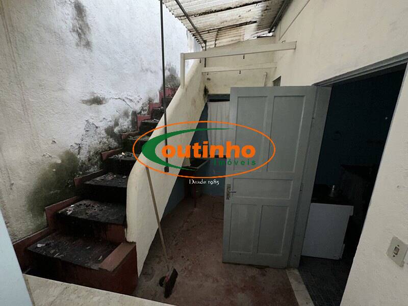 Casa à venda com 3 quartos, 104m² - Foto 14