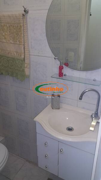 Apartamento à venda com 2 quartos, 70m² - Foto 9