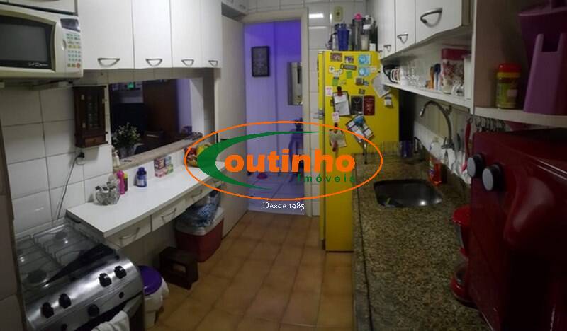 Apartamento à venda com 2 quartos, 70m² - Foto 21