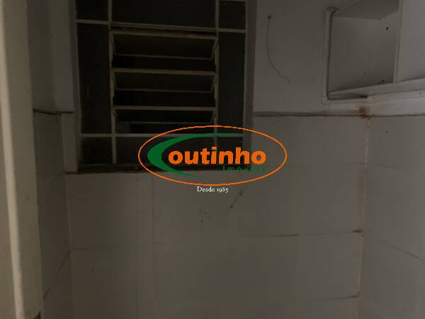 Casa à venda com 5 quartos, 200m² - Foto 17