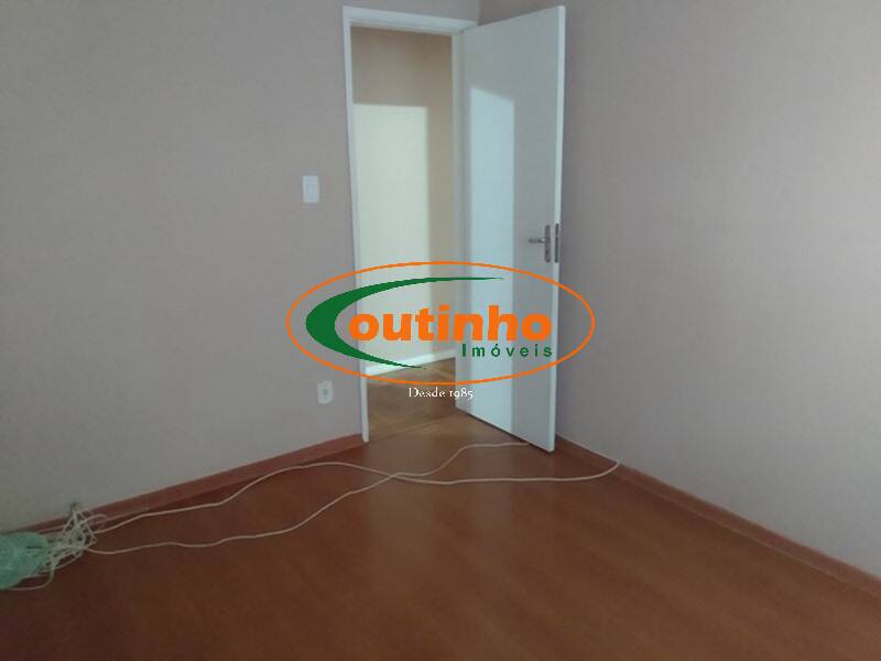 Apartamento à venda com 3 quartos, 96m² - Foto 9