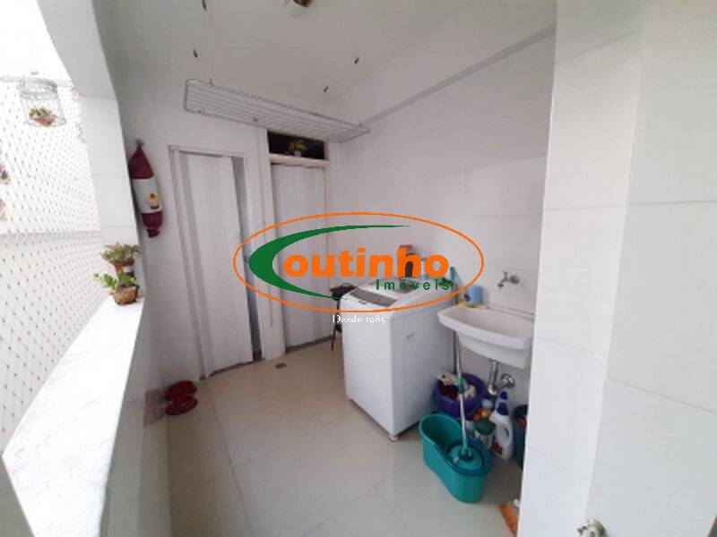 Apartamento à venda com 3 quartos, 117m² - Foto 18