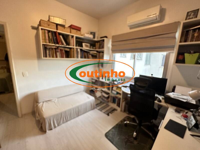 Apartamento à venda com 2 quartos, 68m² - Foto 7