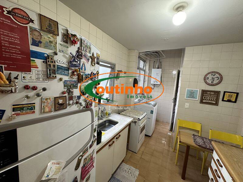 Apartamento à venda com 2 quartos, 68m² - Foto 9