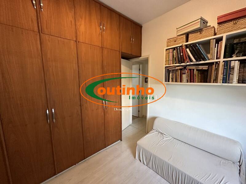 Apartamento à venda com 2 quartos, 68m² - Foto 11