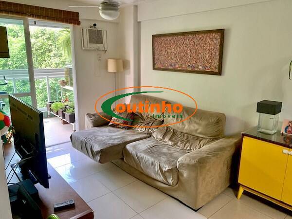 Apartamento à venda com 2 quartos, 71m² - Foto 6