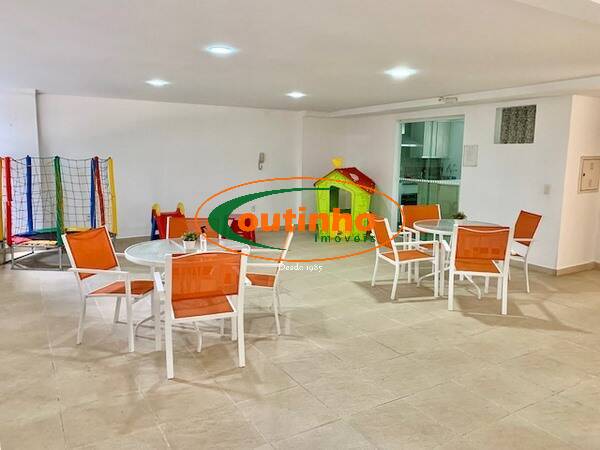 Apartamento à venda com 2 quartos, 71m² - Foto 24