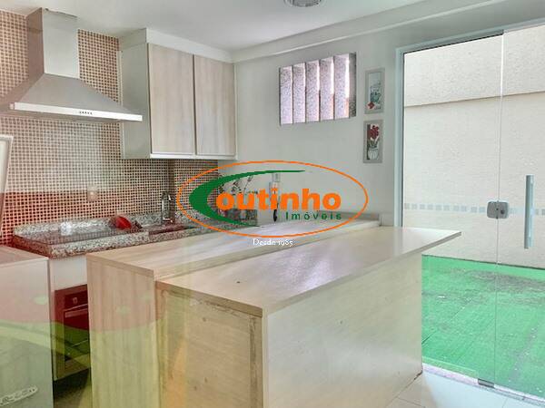 Apartamento à venda com 2 quartos, 71m² - Foto 25