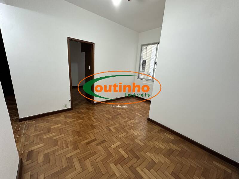 Apartamento à venda com 2 quartos, 56m² - Foto 2