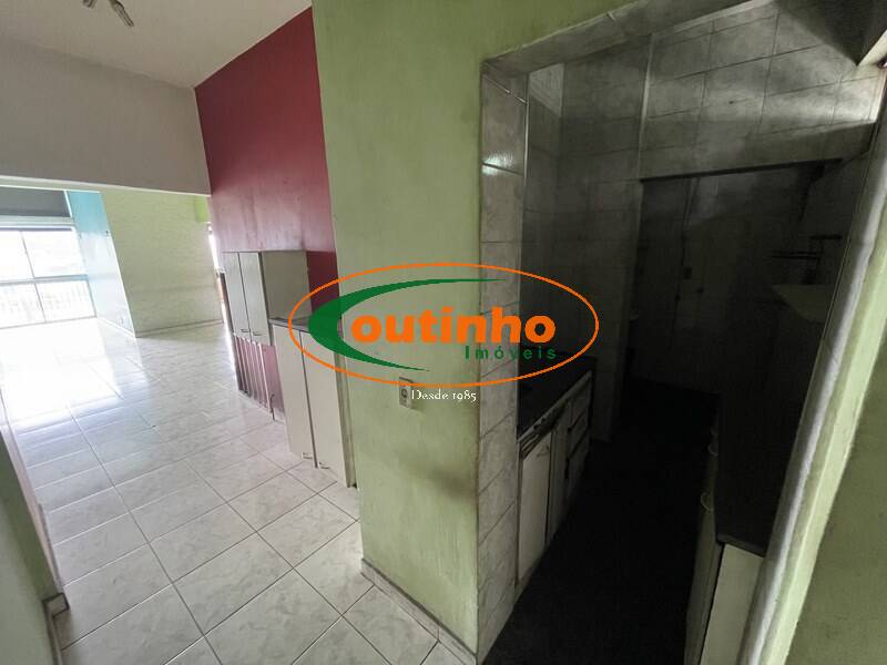 Apartamento à venda com 2 quartos, 62m² - Foto 6