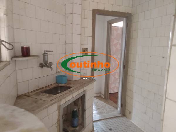 Apartamento à venda com 2 quartos, 70m² - Foto 17