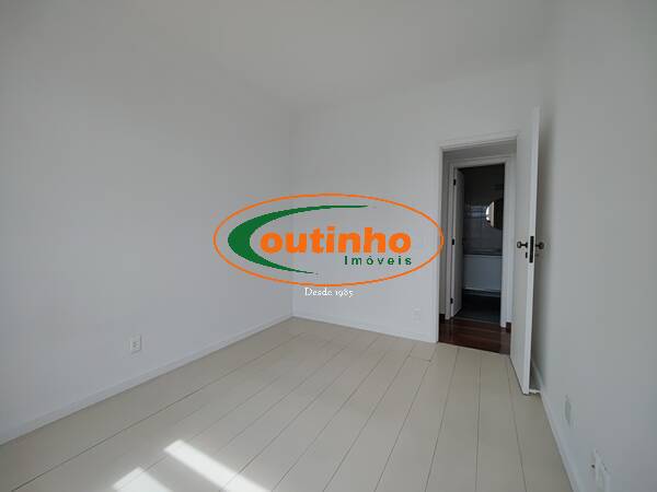 Apartamento à venda com 3 quartos, 142m² - Foto 14