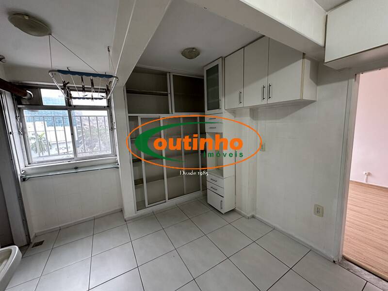 Apartamento à venda com 2 quartos, 66m² - Foto 10