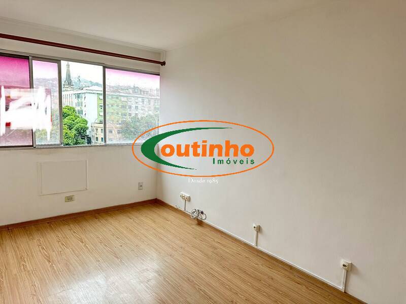 Apartamento à venda com 2 quartos, 66m² - Foto 1