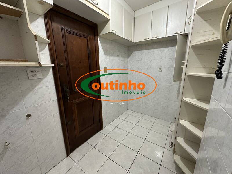 Apartamento à venda com 2 quartos, 56m² - Foto 20