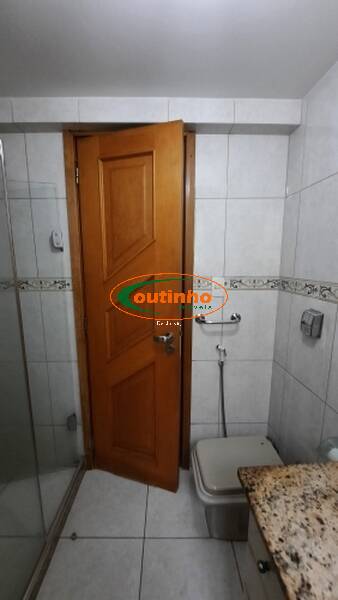 Apartamento à venda com 2 quartos, 104m² - Foto 13