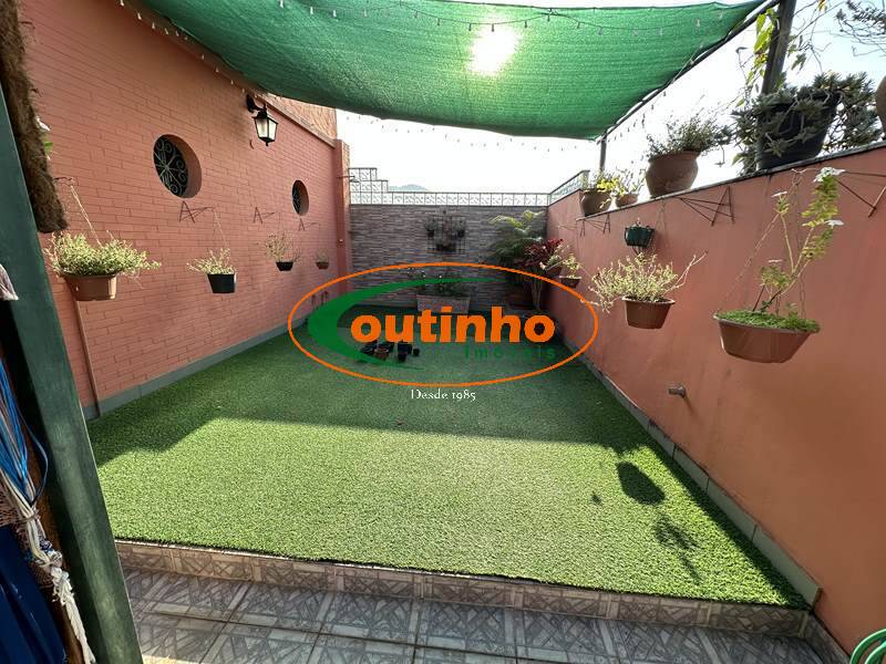 Cobertura à venda com 4 quartos, 238m² - Foto 4