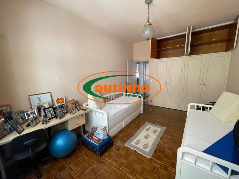 Apartamento à venda com 3 quartos, 105m² - Foto 12