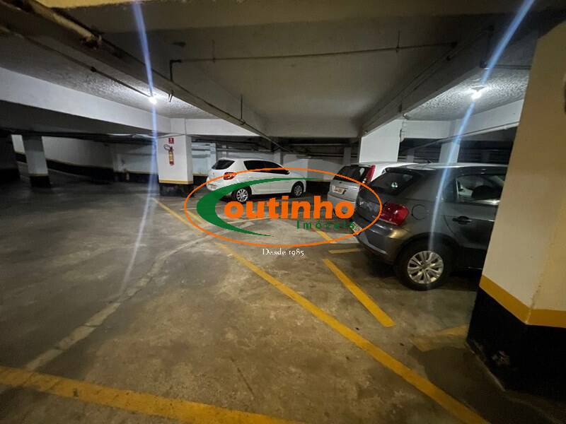 Apartamento à venda com 3 quartos, 105m² - Foto 25