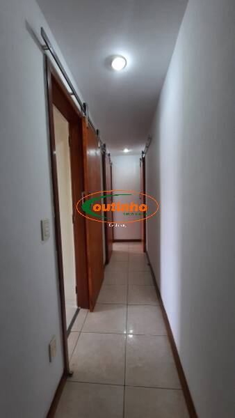 Apartamento à venda com 4 quartos, 199m² - Foto 11