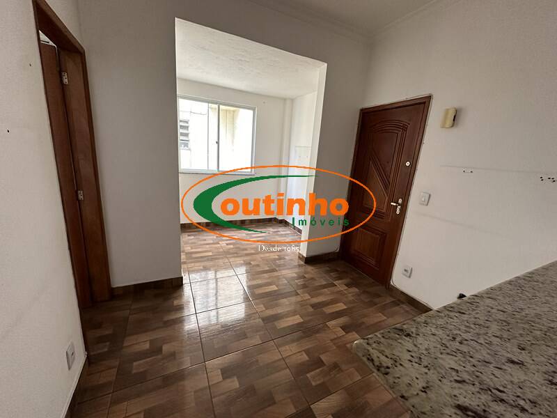 Apartamento à venda com 1 quarto, 44m² - Foto 2