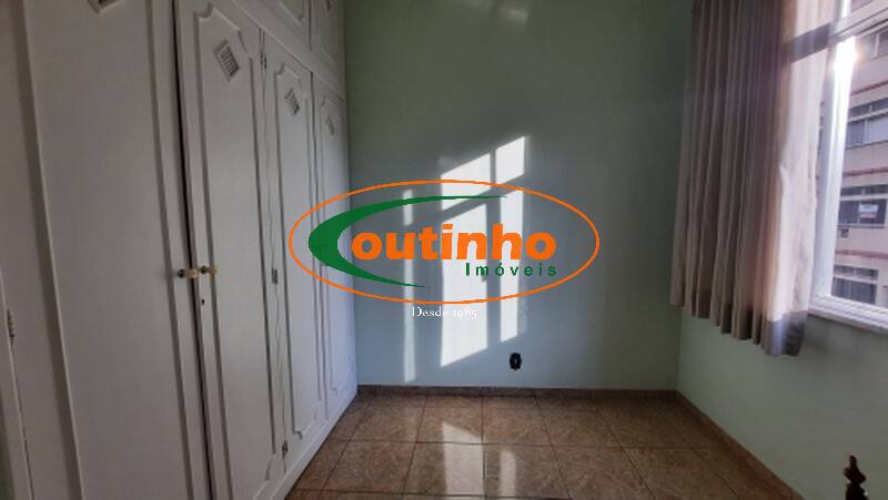 Apartamento à venda com 2 quartos, 75m² - Foto 9