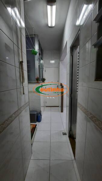 Apartamento à venda com 2 quartos, 75m² - Foto 20