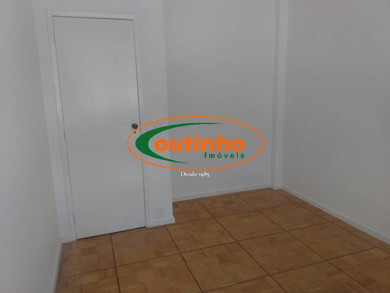 Apartamento à venda com 3 quartos, 130m² - Foto 9