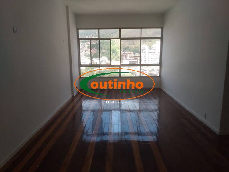 Apartamento à venda com 3 quartos, 130m² - Foto 1