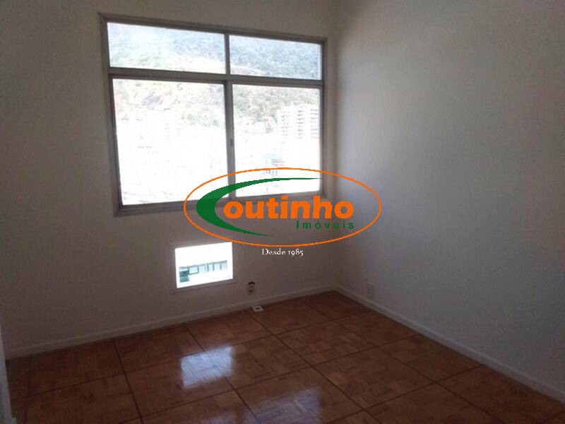 Apartamento à venda com 3 quartos, 130m² - Foto 7