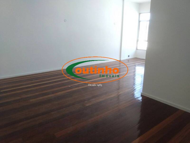 Apartamento à venda com 3 quartos, 130m² - Foto 18