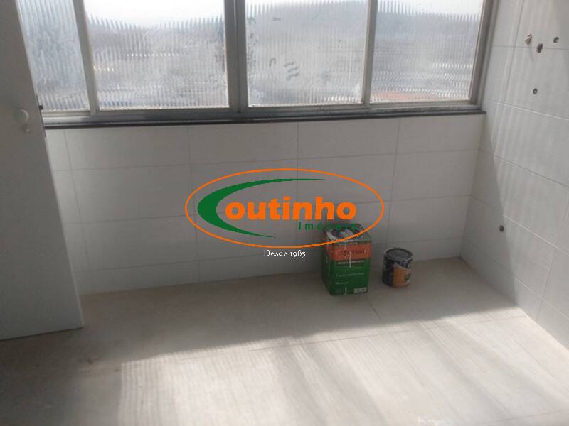 Apartamento à venda com 3 quartos, 130m² - Foto 28